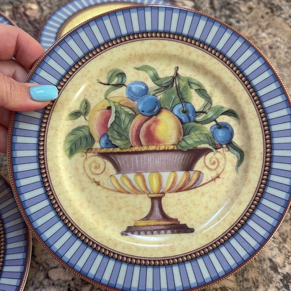 Set of 4 Porcelain 1855 Limoges Renaissance collection plates 7.75” dessert - Picture 6 of 14